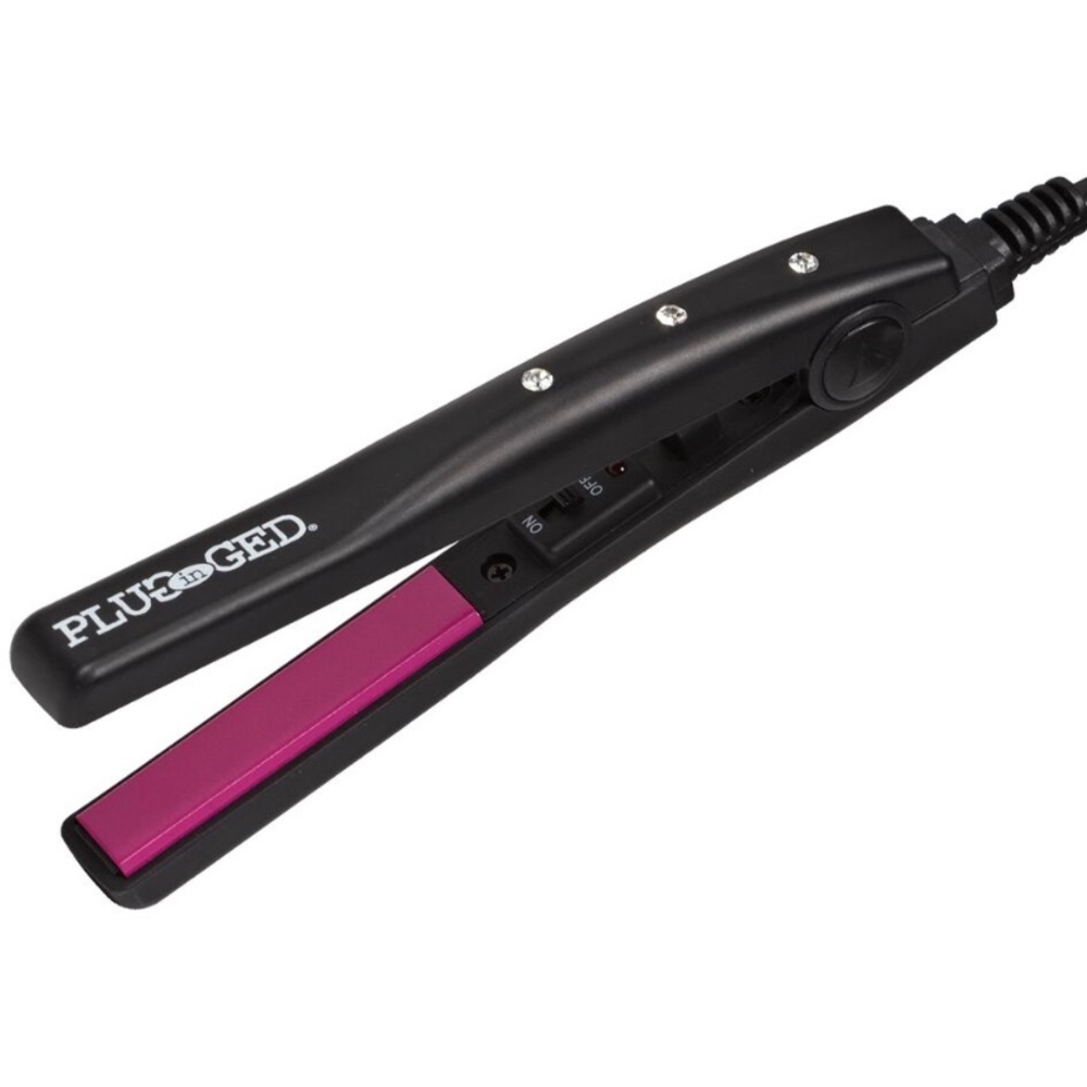 Plugged In Travel Iron